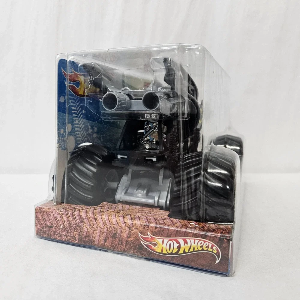 Hot Wheels Monster Jam Batman Die-Cast 1:24 30th Anniversary Damaged Box